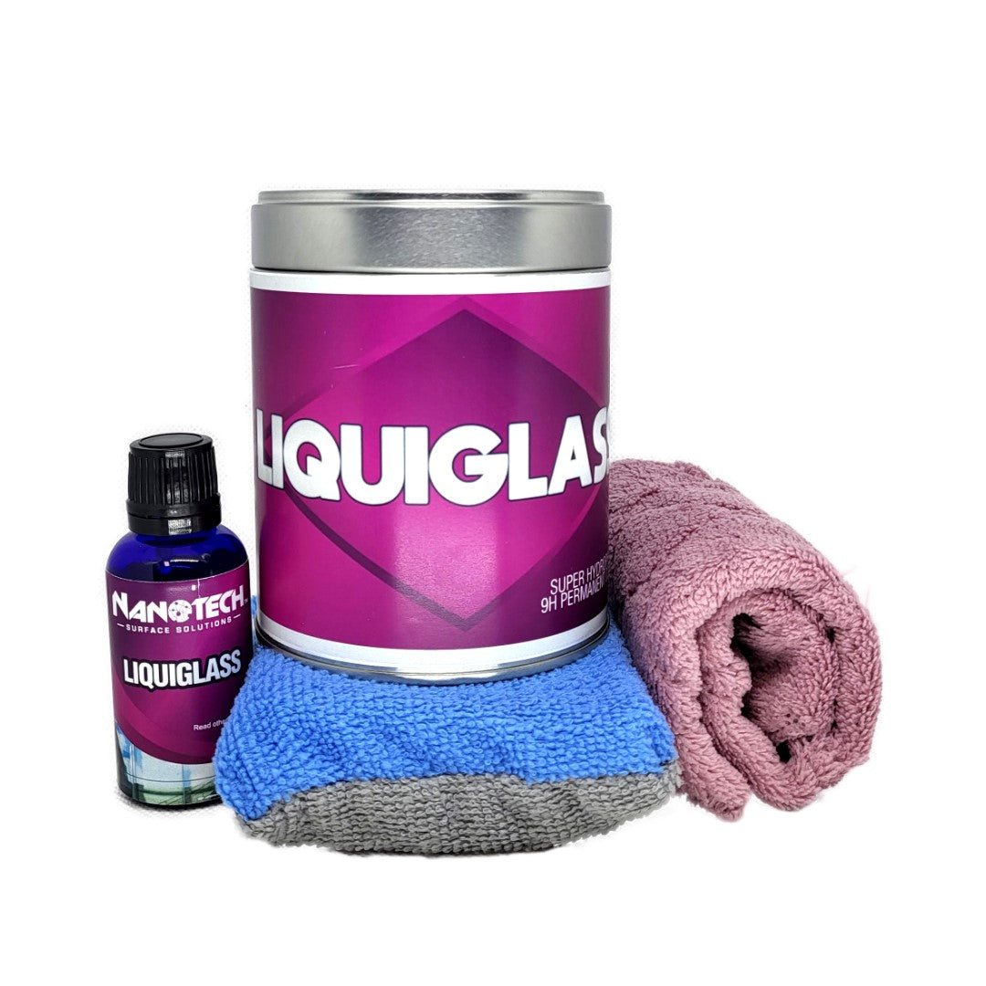 Liquiglass kit with bottle, tin and two applicator cloths